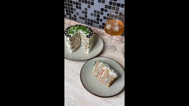 Когда лень печь коржи для торта)) Смотреть со звуком)