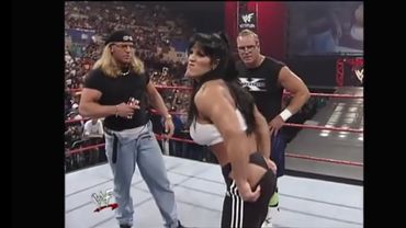75 DX SPLITS (Chyna shows it all) - RAW 10 August 1998