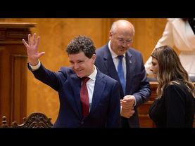 Nicușor Dan sworn in as Romania's president easing country's political crisis