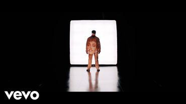 Calum Scott, Whitney Houston - I Wanna Dance With Somebody (Who Loves Me) (Official Music Video)