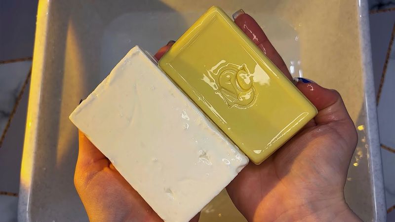 ASMR 🍋☀️Laundry soap with lemon | АСМР 🍋☀️Мыление хозяйственного мыла с лимоном