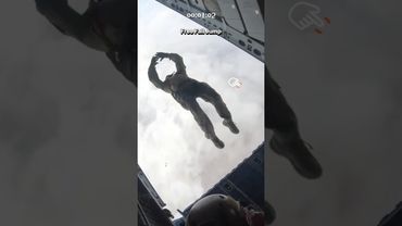 Entrenamiento de salto en paracaídas