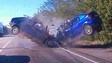 Подборка страшных аварий: Самые шокирующие моменты