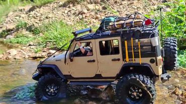 RC CRAWLER,JEEP WRANGLER ,1/10, THE RIVER.
