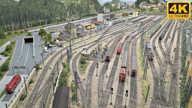 Modelleisenbahn Knittelfeld 07.12.2025 - Detaillierte Alpenlandschaft & Technik auf zwei Ebenen