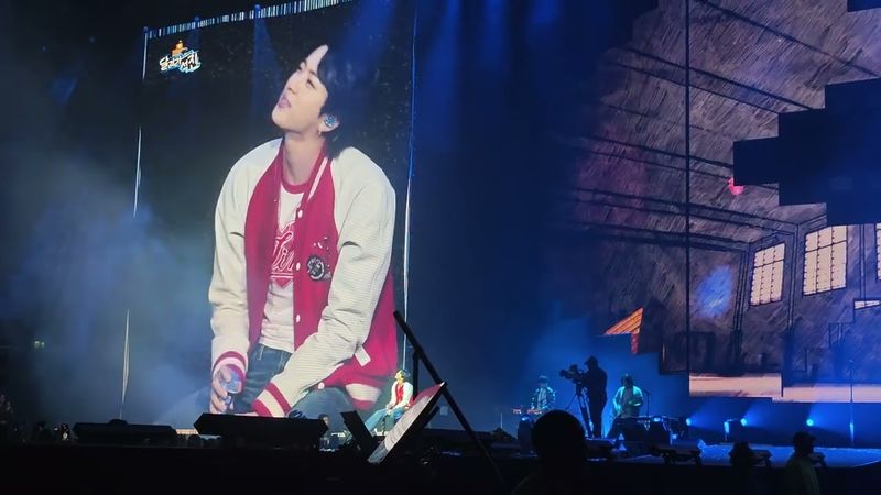 JIN - Don't Say You Love Me - Runseokjin Eptour London - Fancam Day 1 #jin #jin_tour #bts