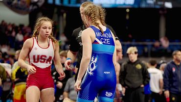 U15 Karris Burt (USA) vs Theresa Michnova (CZE) 58kg. Womens greco youth wrestling tournament.