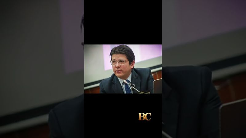 Colombia presidential hopeful shot in head at rally