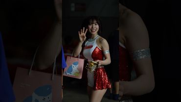 多慧慶生完開開心心進球場準備今天的比賽啦🥳@lee_dahye