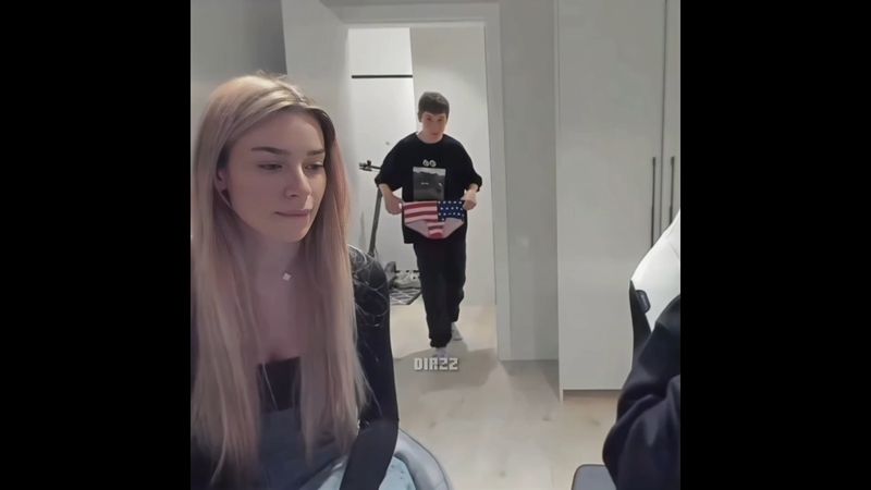 МИСТЕР БИЗНЕС СЪЕХАЛСЯ С МАРИЕЙ 🤣