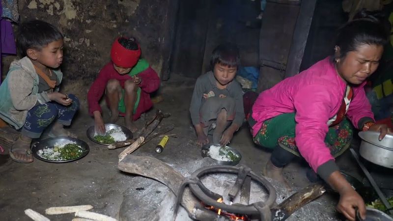 Cooking curry of green vegetables by using primitive technology || Village life