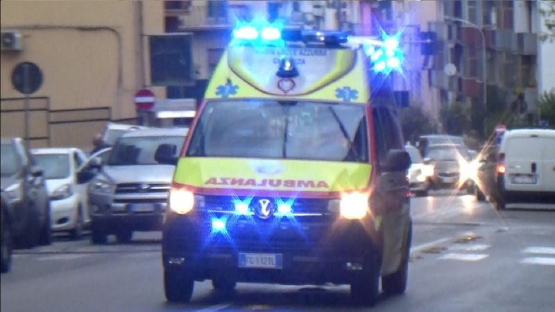 NEW(Servizio Sanitario/EMS)Ambulanza PA Nuova Croce Azzurra Cosenza in emergenza