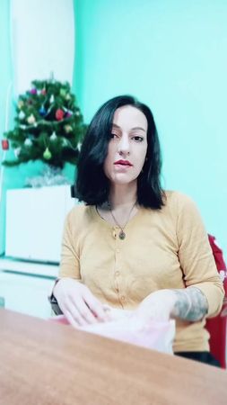 Как имитировать радость от новогоднего подарка 🎁!? #настроение #празд...