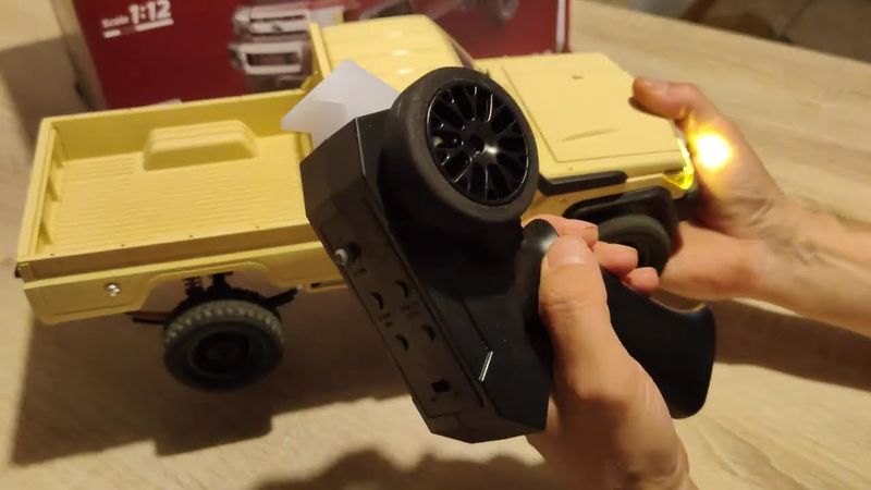 RC CRAWLER TOYOTA LC79 1/12 MN82 REVIEW