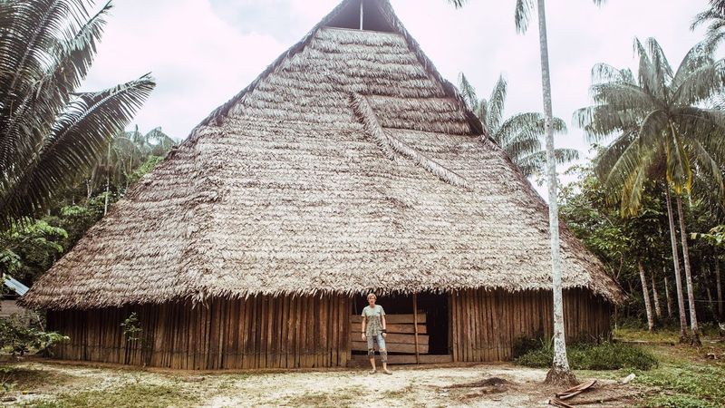 Церемония Аяуаски у амазонского шамана. Амазонские приключения.