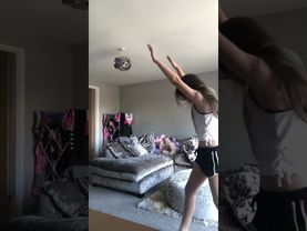 How to do a cartwheel : have fun!!