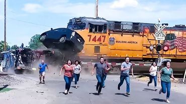 Moments Filmed Second Before Disaster | Incredible Road Moments #12