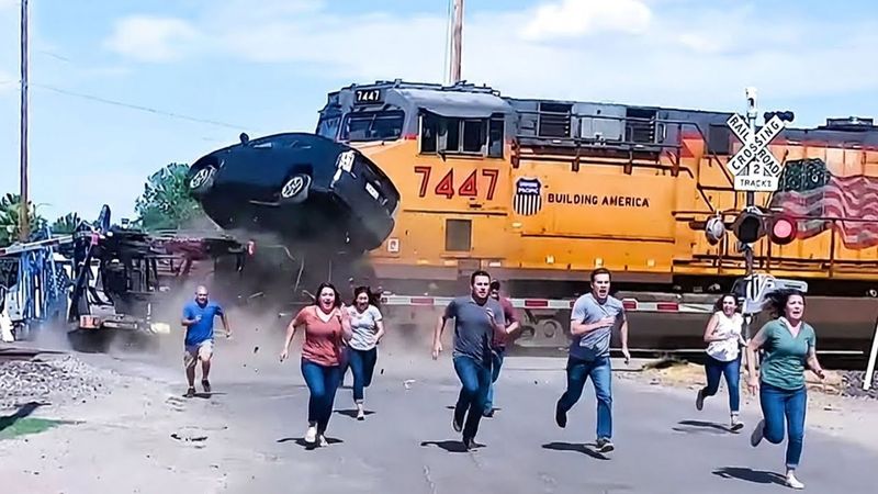 Moments Filmed Second Before Disaster | Incredible Road Moments #12