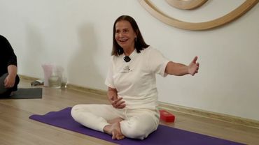 Галина Менжинская МК ВОЛНОВАЯ ЙОГА КАК ПРАКТИКА ПСИХОФИЗИЧЕСКОЙ САМОРЕГУЛЯЦИИ