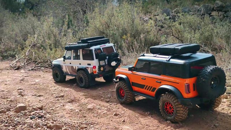 Ruta Off-road RC crawler camino de montaña, toyota lc76 vs bronco Hb r1001,rc cars