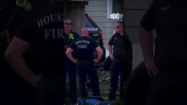 Houston Police cruiser crashes into Heights pool where children were swimming