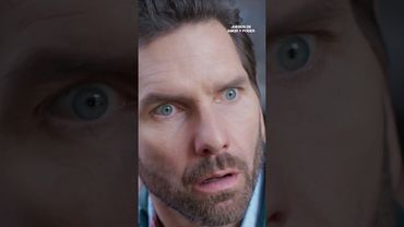 Enrique es atacado y Roberto lo protege #JuegosdeAmoryPoder #Uninovelas