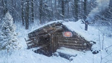Ночь в Сильную Метель в Маленькой Землянке. Штормовой ветер.