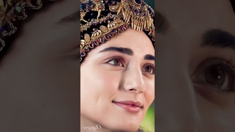 ozge torer beautiful smile #bala #turkishseries Turkish all series Bala love 💕 #turkishstars