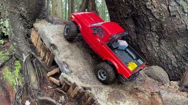 RC day! Getting first few scratches on the new build. Extra LWB Trail Finder 2 Mojave.