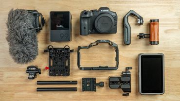 Canon R7 - Compact Video Rig & Battery Solutions