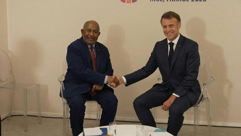 Macron meets Comoros president on sidelines of UN ocean summit | AFP
