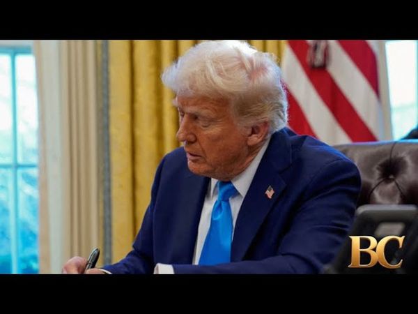 Trump Mengatakan Hak Konstitusionalnya untuk Menunjuk Hakim Ditolak