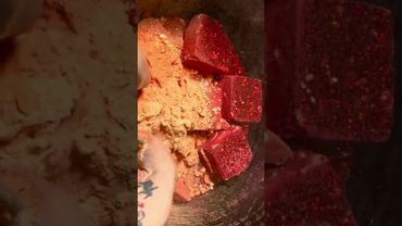 Dusty Red Dyed Fresh Chalk