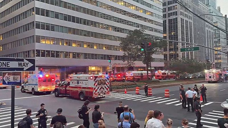 Стрельба в небоскрёбе на Манхэттене: мужчина убил четверых и застрелился