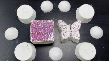 Crush. Reform. Repeat. 🤍 Cornstarch Crunchies 🤍 Crunchy & Dusty 