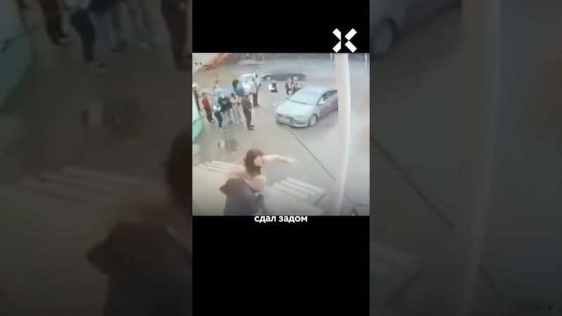 Грузовик дважды въехал в толпу в России