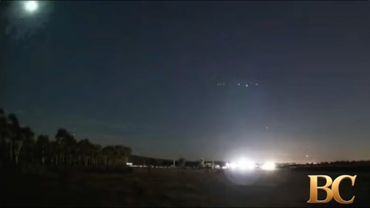 Meteor explodes in fireball and sonic boom over Australia