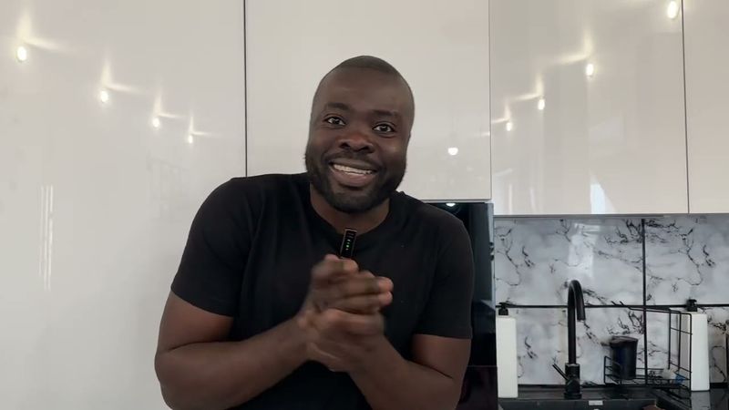 Я был в шоке когда только что приехал в Россию, это тут совсем наоборот! #россия #африка #юмор