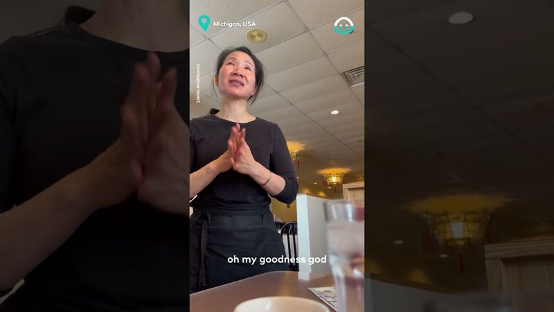 Kind Server Gets Emotional Over A Generous Tip || ViralHog