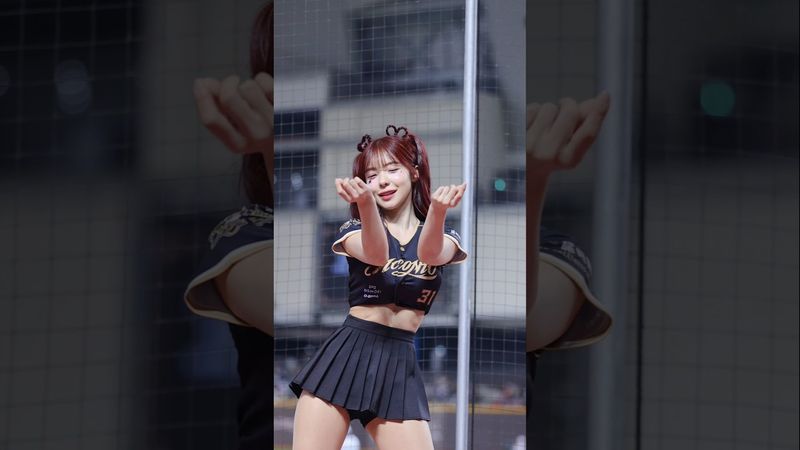 多慧即興跳的一小段舞也太好看了😍@lee_dahye #李多慧 #이다혜 #cheerleader #치어리더 #啦啦隊 #中華職棒 #味全龍 #台湾野球チア#shorts #baseball