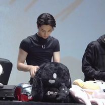 jay "kalo ga lagi kerja gue mah ogah"😭 enhypen desire unleash fansign...