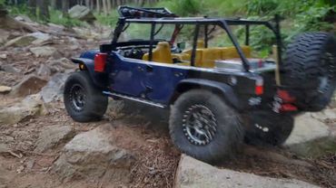 TRACTION HOBBY 1/8 Founder Jeep Cho_up Mountain Adventure 2