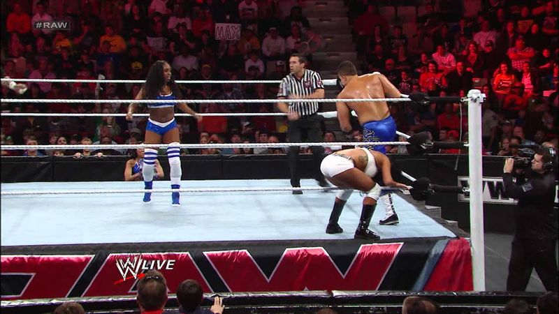 WWE Monday Night Raw En Espanol - Monday, February 18, 2013