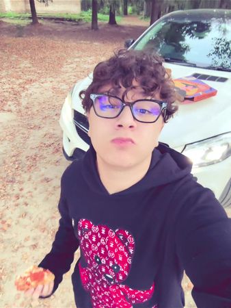 За бургером еду🤣 