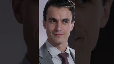 Manuel es contratado por ser más atractivo que su amigo #LaRosaDeGuadalupe #Uninovelas