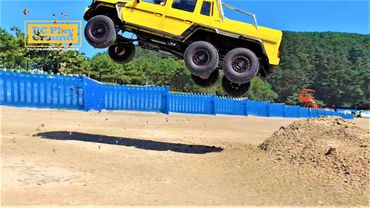 TRACTION HOBBY 6x6 Brabus G550 AXE550+3300kv Sand Beach Bash Action