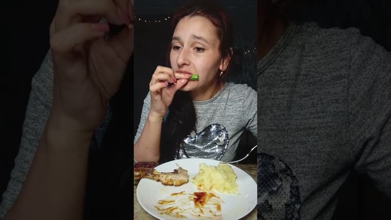 МУКБАНГ 📍ПЮРЕ 📍МЯСО📍СОУСЫ 📍МЕДОВИК