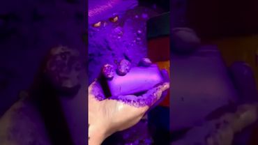 Vibrant Crispy Dyed Fresh Chalk