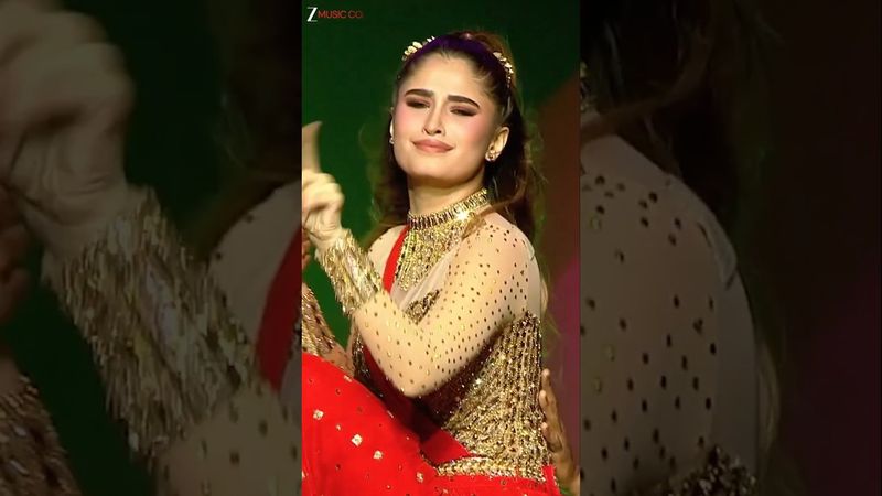 #RashaThadani sets the stage on fire with #Birangay at #ZeeCineAwards2025 #AmitTrivedi #Shorts