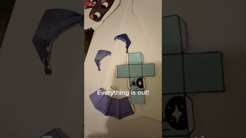 MAKING ASTRO 💙🖤 #roblox #dandysworld #fypシ #fyp #art #craft #astro